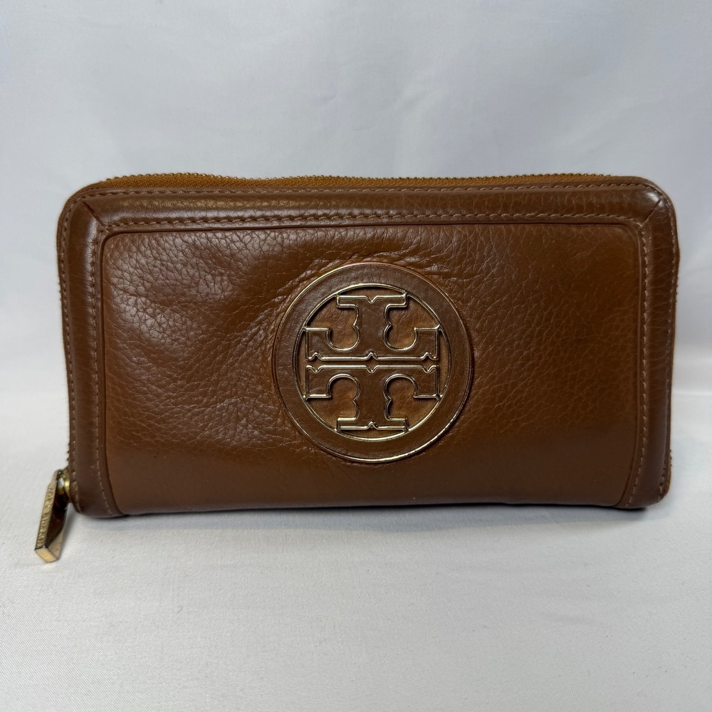 Tory Burch Wallet Womens Brown Miller Zip Continental Pebbled Leather Gold Logo
